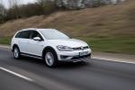 Volkswagen Golf Alltrack 2017 года (UK)